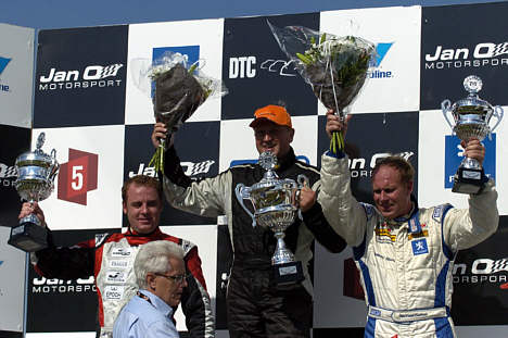 Podium i DTC Privat Cuppen - vinder Peter Ager, med Jens Edman og Michael Carlsen på 2. og 3. pladserne.
(Foto: Jeppe Rimmen)